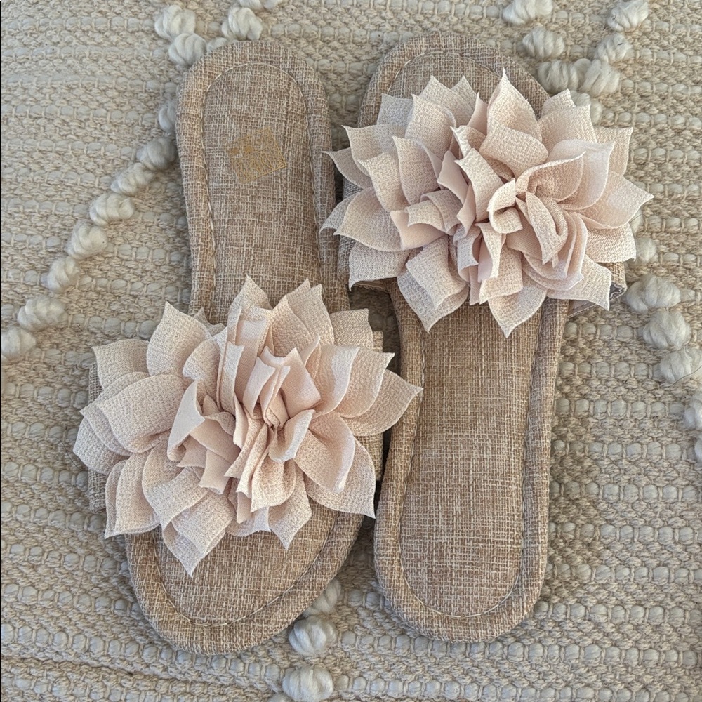 Floral Beige Sandals
